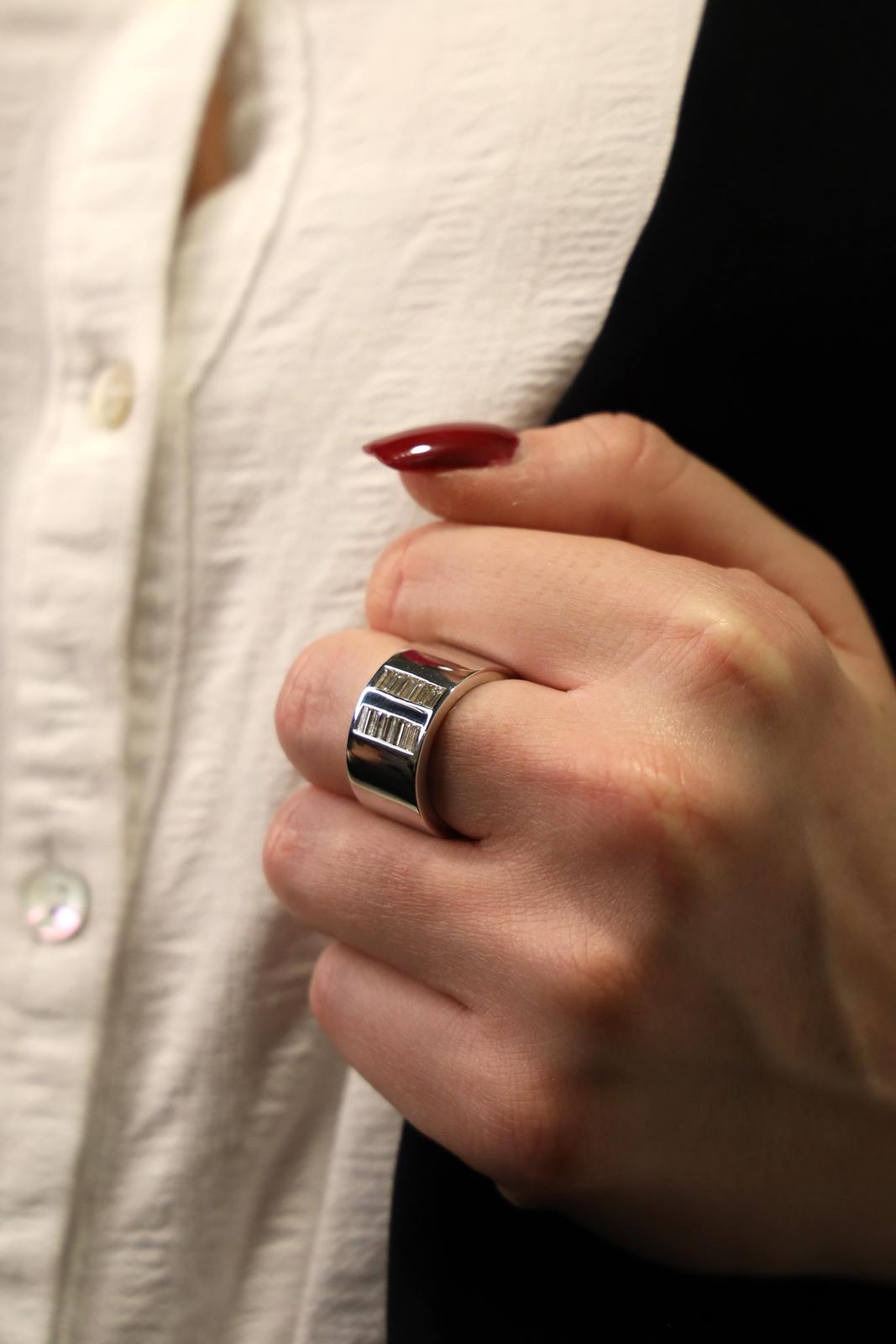 Bague Bandeau en or blanc et diamants