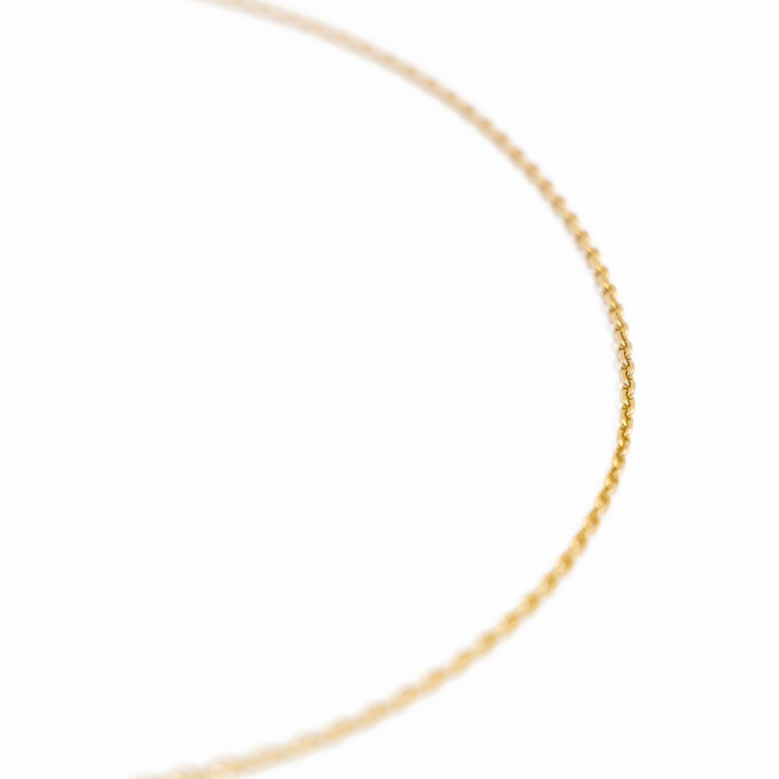 Cable link chain necklace in yellow gold