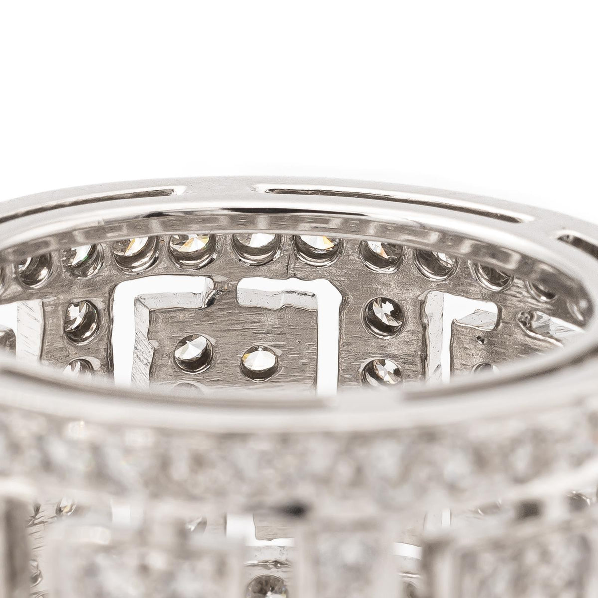Bague Bandeau ajourée en or blanc et diamants