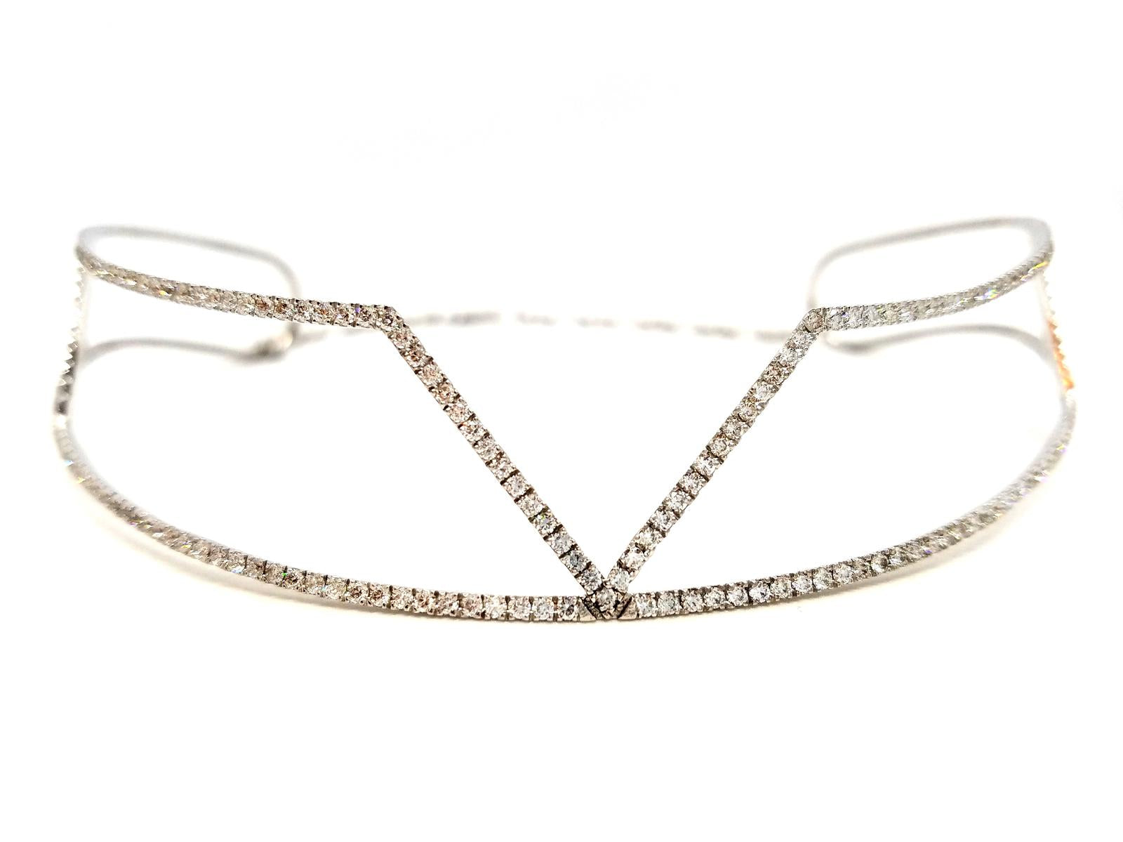 Graphic choker necklace in white gold and diamonds