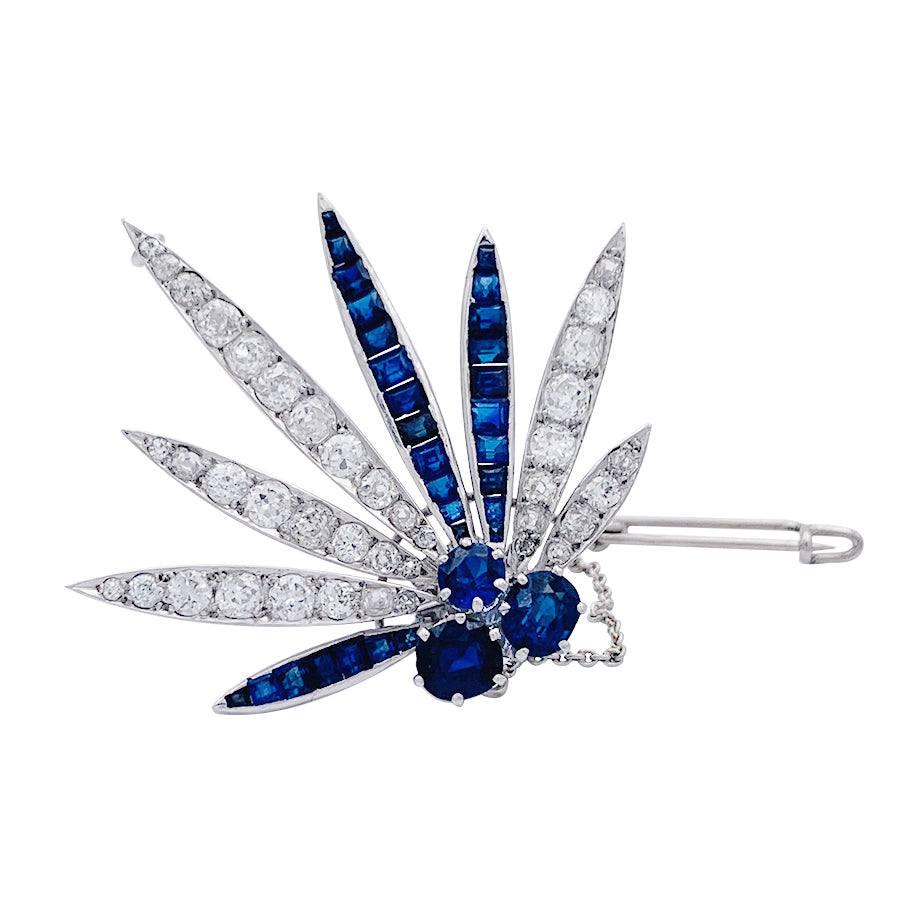 Broche en platine sertie de diamants et de saphirs, Vers 1925
