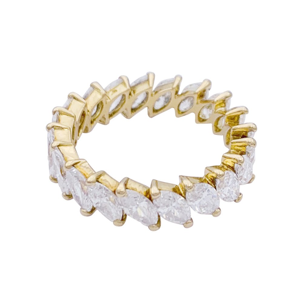 Alliance tour complet or jaune et diamants navettes. - Castafiore