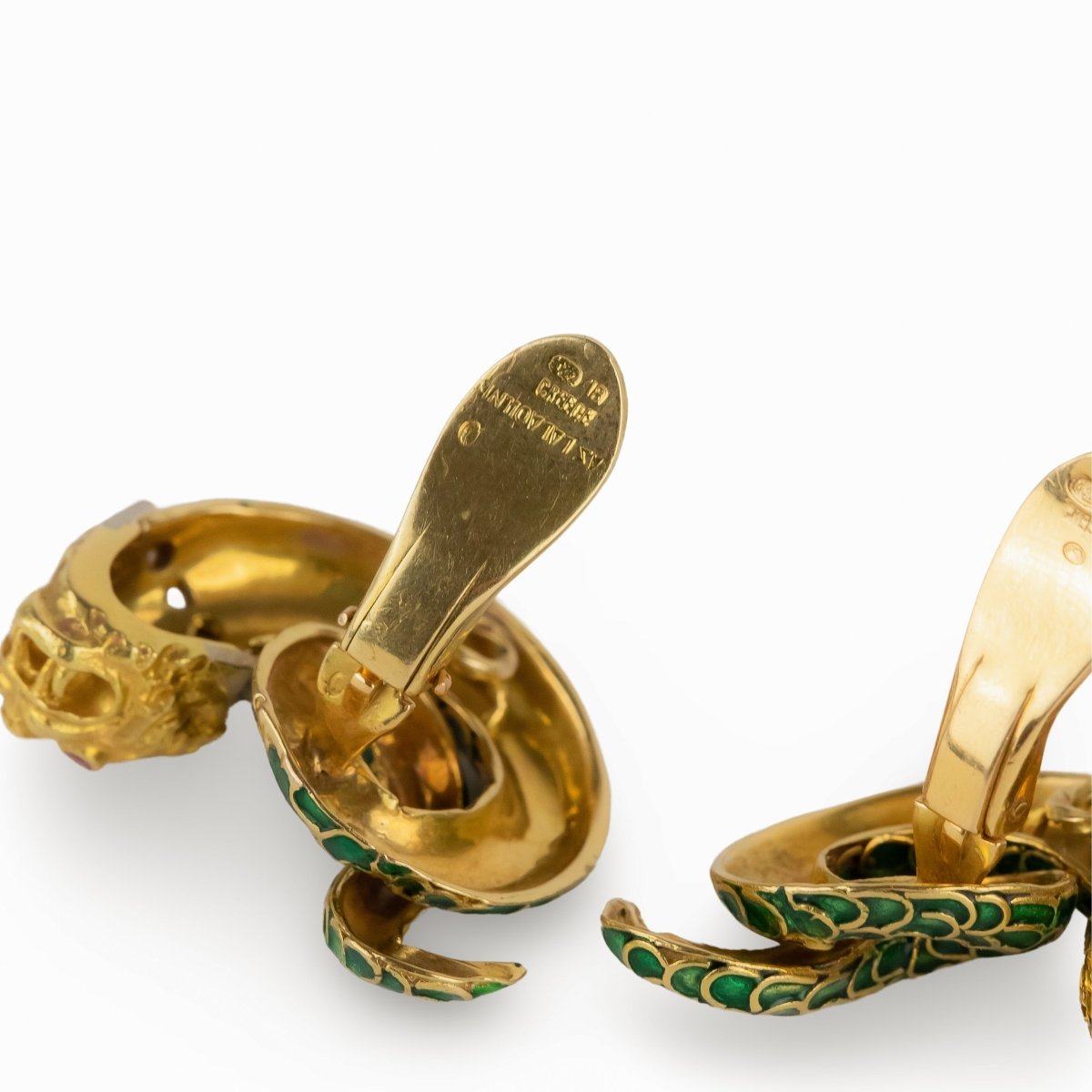 Boucles d'oreilles Clip LALAOUNIS Serpents en or jaune, émail, rubis et diamants