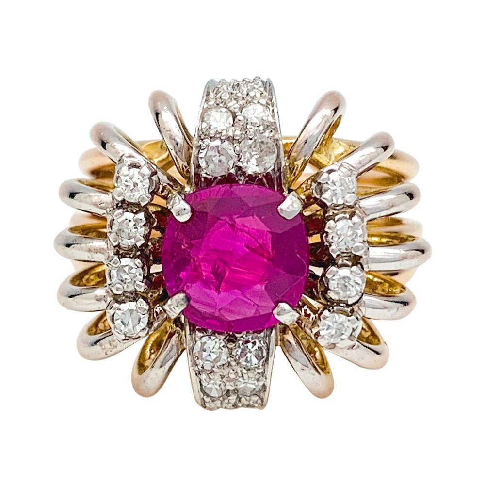 Bague 1950 en or rose, platine, diamants et rubis - Castafiore