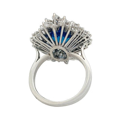 Bague à entourage, saphir et diamants - Castafiore