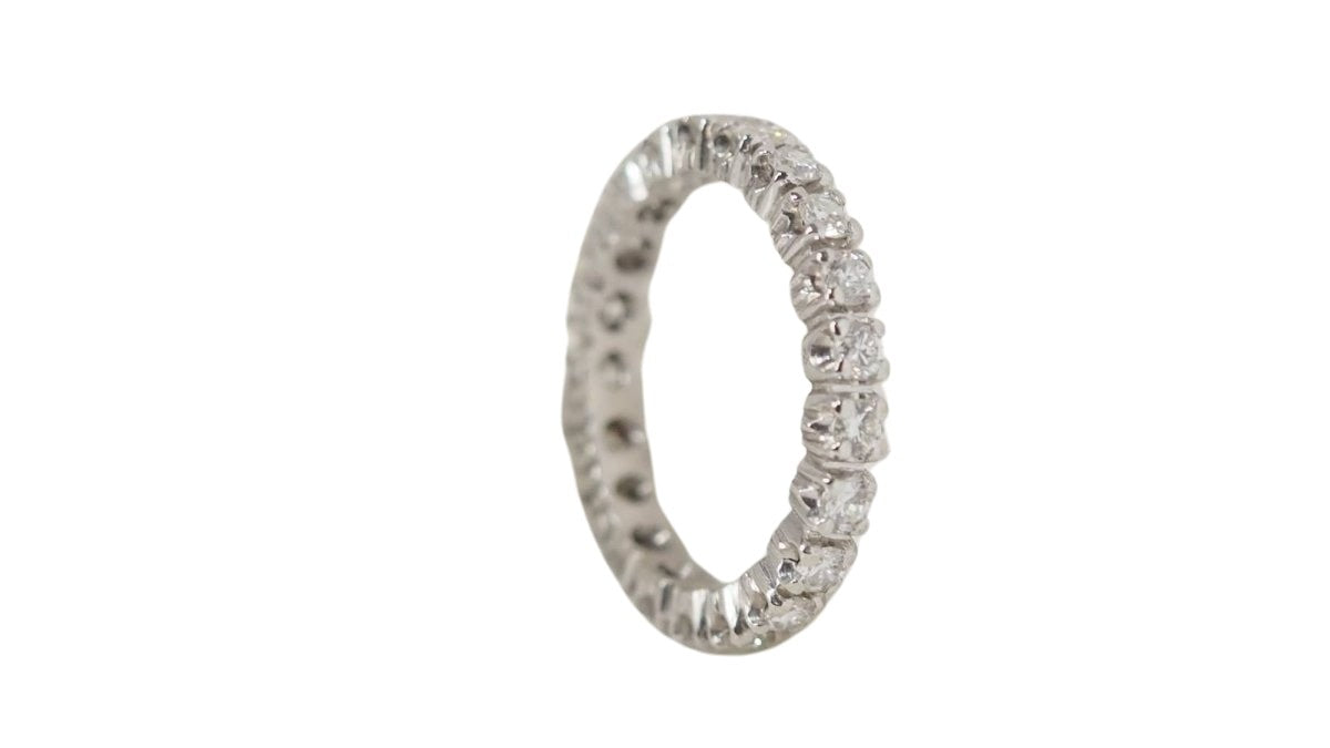 Bague Alliance en or blanc et diamants - Castafiore