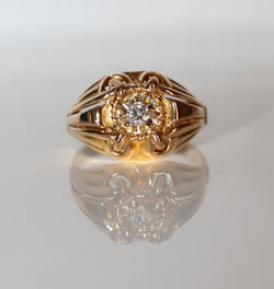 Bague Années 40 Godronnée Et Ajourée - Castafiore