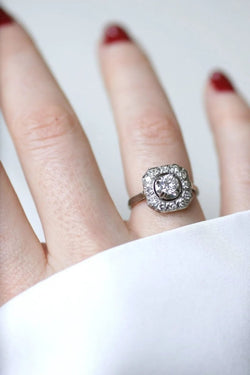 Bague Art Déco carré en or blanc, platine et diamant - Castafiore