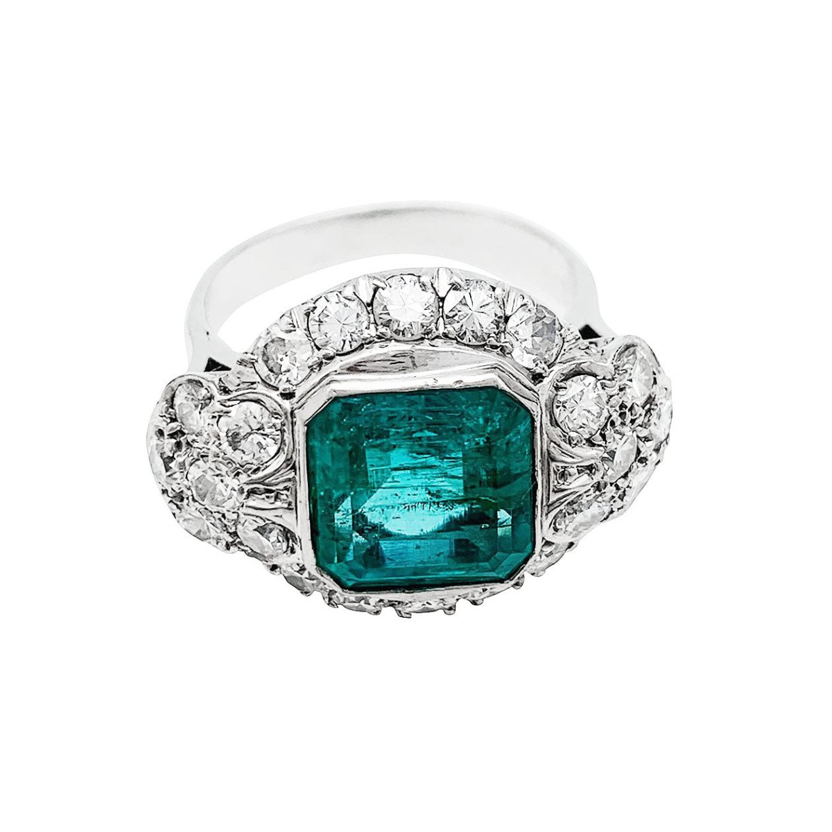 Bague Art Déco en platine, émeraude et diamants - Castafiore