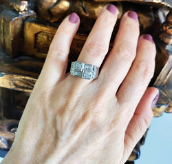 Bague Art Déco Platine Et Diamants - Castafiore