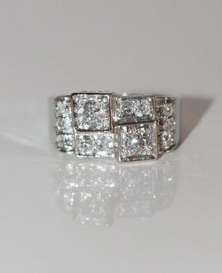 Bague Art Déco Platine Et Diamants - Castafiore
