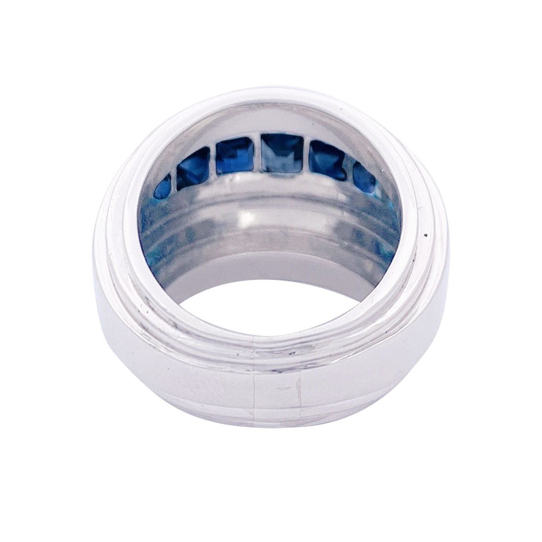 Bague Art déco, platine, saphirs calibrés. - Castafiore