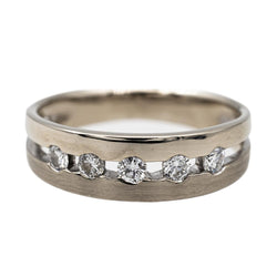 Bague Bandeau en or blanc et diamants - Castafiore