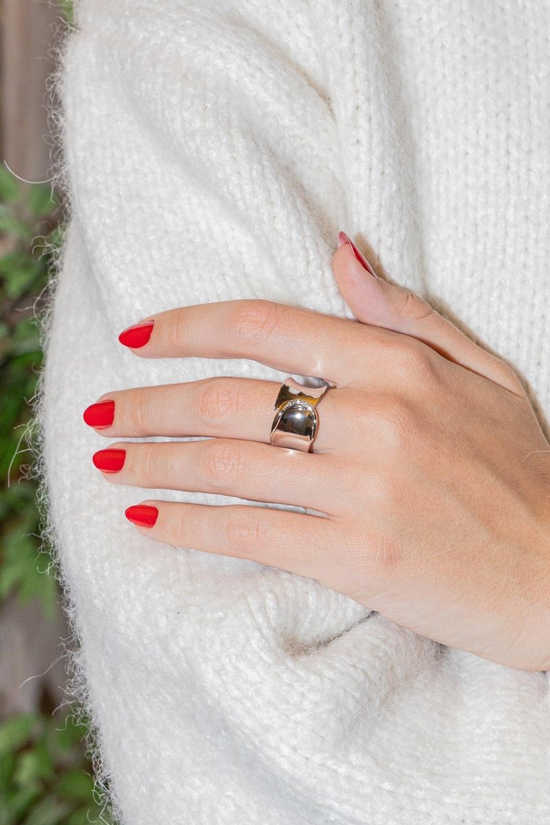 Bague Bandeau en or blanc et diamants - Castafiore
