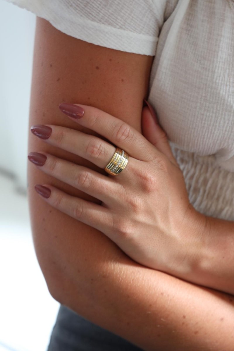 Bague Bandeau en or jaune et diamants - Castafiore