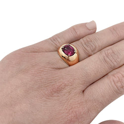 Bague bombée en or rose, rubis ovale pesant 2.53 carats - Castafiore