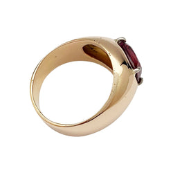 Bague bombée en or rose, rubis ovale pesant 2.53 carats - Castafiore