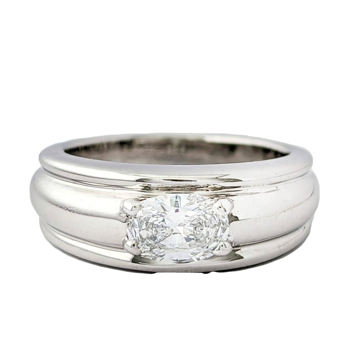 Bague Boucheron "Axelle" en or blanc et diamant - Castafiore