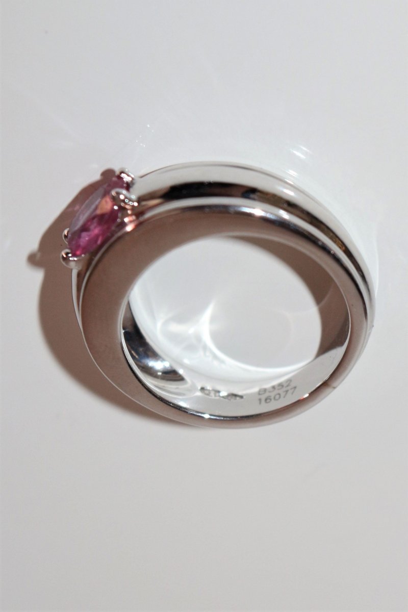 Bague BOUCHERON "Axelle" en or blanc et saphir rose - Castafiore