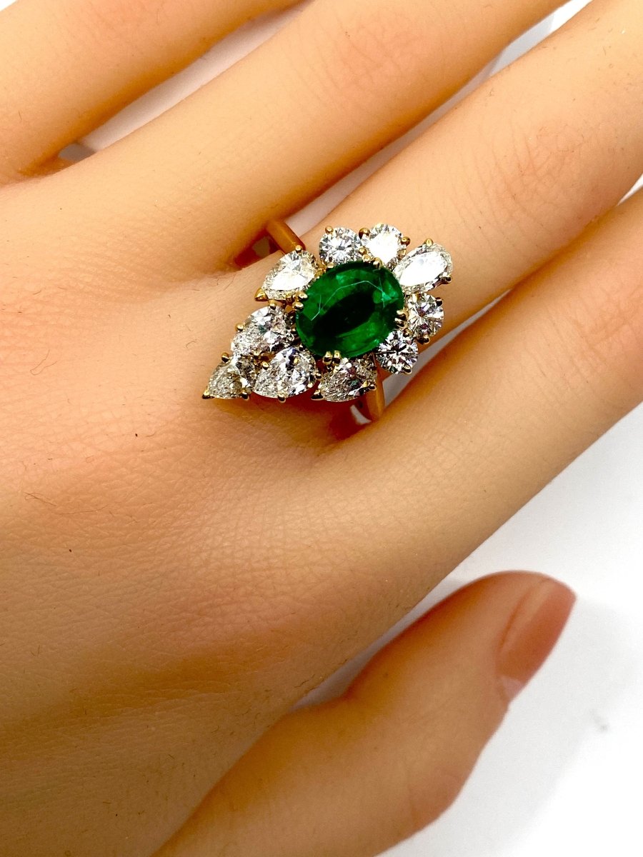 Bague BOUCHERON Pompadour en or jaune, émeraude et diamants - Castafiore