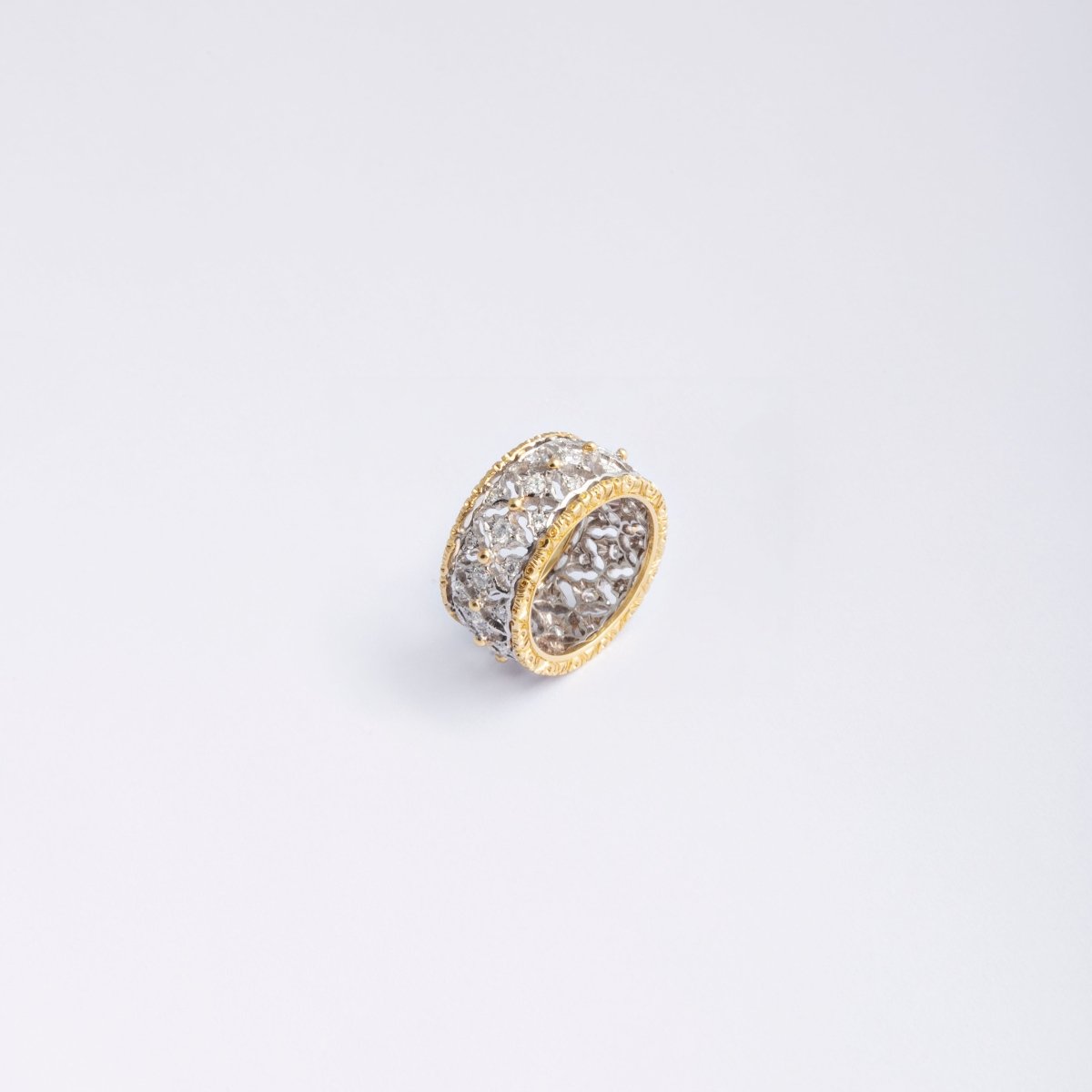 Bague BUCCELLATI en or jaune, modèle "Dentelles" - Castafiore