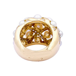 Bague CHANEL "Baroque" en or jaune, diamants et perles. - Castafiore