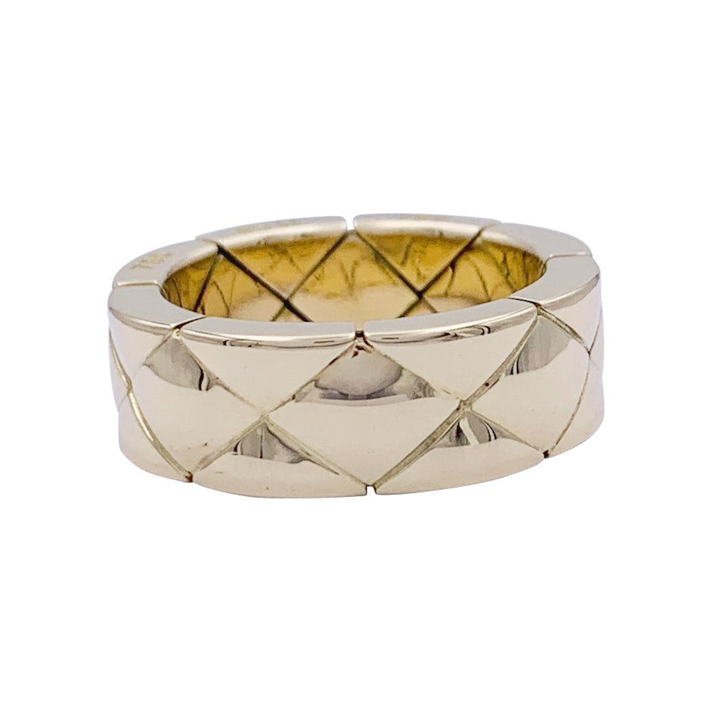 Bague CHANEL "Matelassé" en or jaune - Castafiore