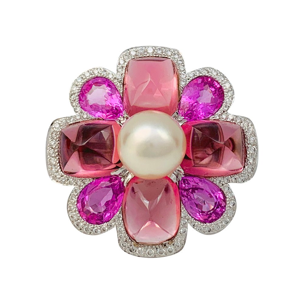 Bague CHANEL, "San Marco", or blanc, perle, saphirs roses, tourmalines roses, diamants - Castafiore