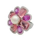 Bague CHANEL, "San Marco", or blanc, perle, saphirs roses, tourmalines roses, diamants - Castafiore