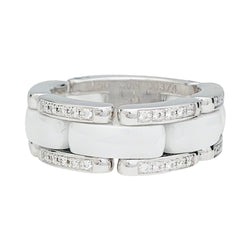 Bague CHANEL, "Ultra", or blanc, céramique blanche, diamants - Castafiore