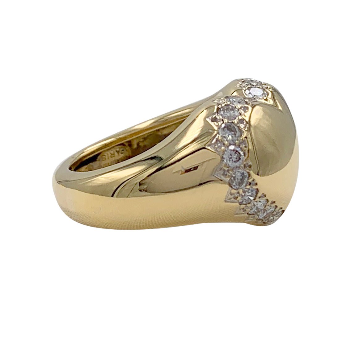Bague CHAUMET "Chevalière Coeur" en or jaune et diamants - Castafiore
