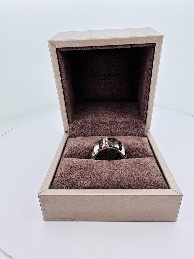 CHAUMET ring in white gold and diamonds – Castafiore