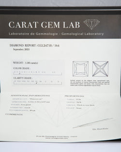 Bague CHAUMET en or gris, diamant taille princesse - Castafiore