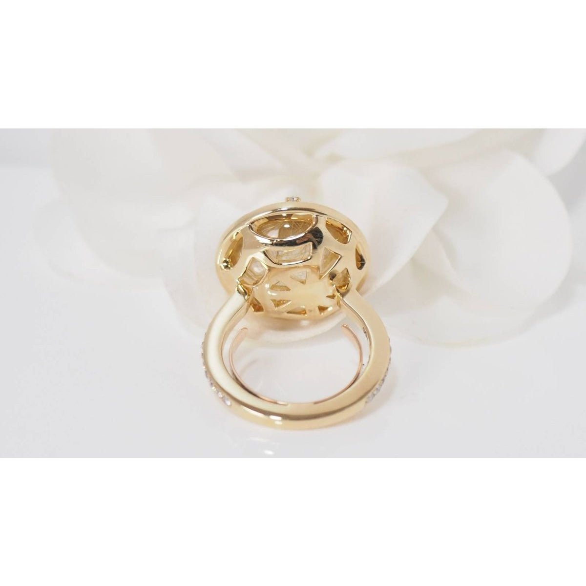 Bague Chaumet en or jaune, Quartz rutile et diamants - Castafiore