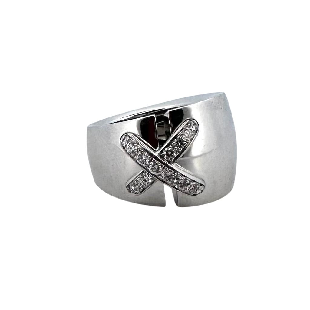 Bague CHAUMET ''Liens'' en or blanc et diamants - Castafiore
