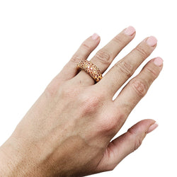 Bague CHAUMET modèle "Caviar" en or jaune, saphirs oranges - Castafiore