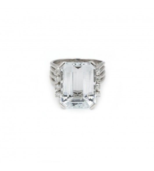 Bague Cocktail en or blanc, diamants et aigue-marine - Castafiore