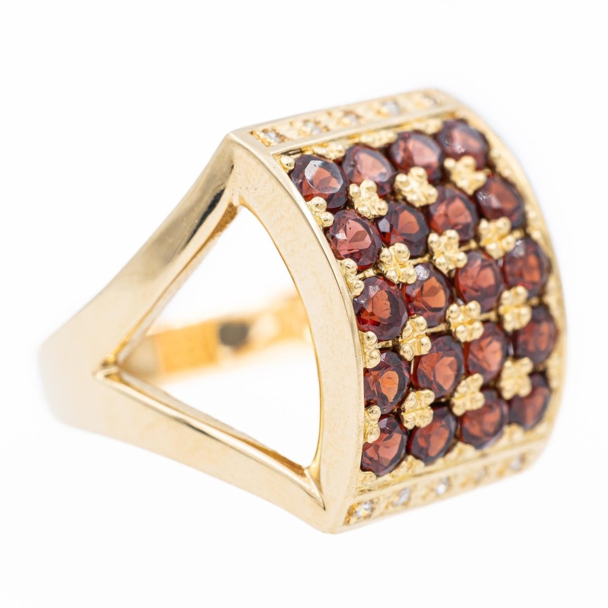 Bague Cocktail en or jaune, diamants et grenats - Castafiore