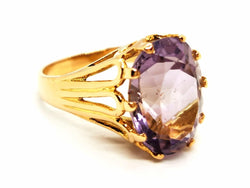 Bague Cocktail en or jaune et améthyste - Castafiore