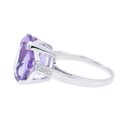 Bague Cocktail MAUBOUSSIN "Mon bébé d'Amour" en or blanc et améthyste - Castafiore