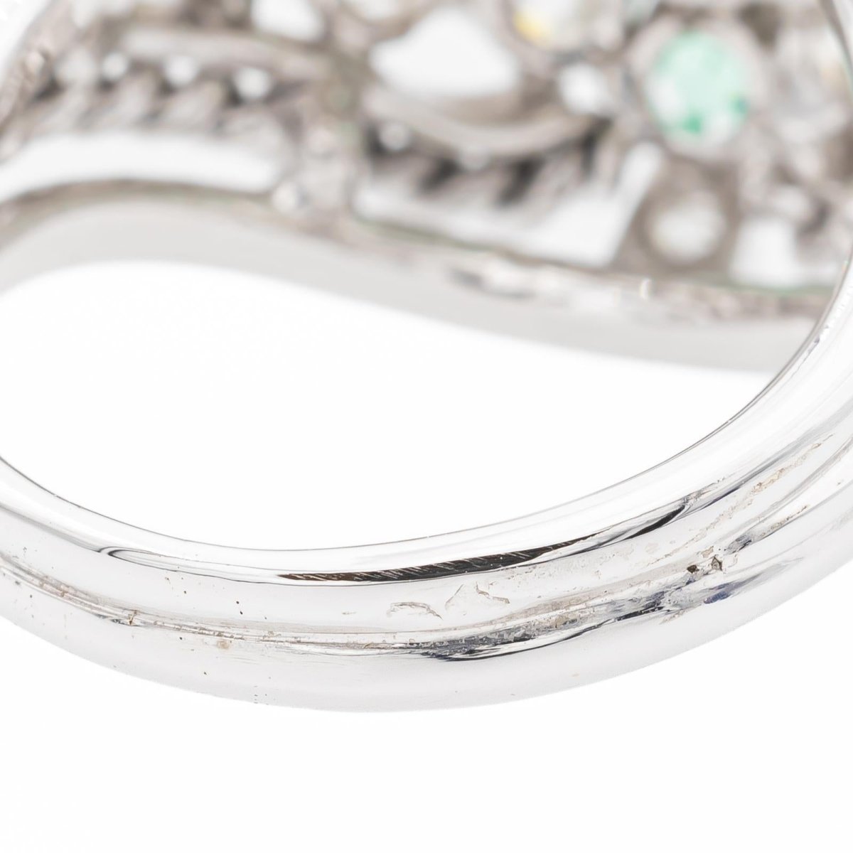 Bague Cocktail Or blanc Emeraude - Castafiore