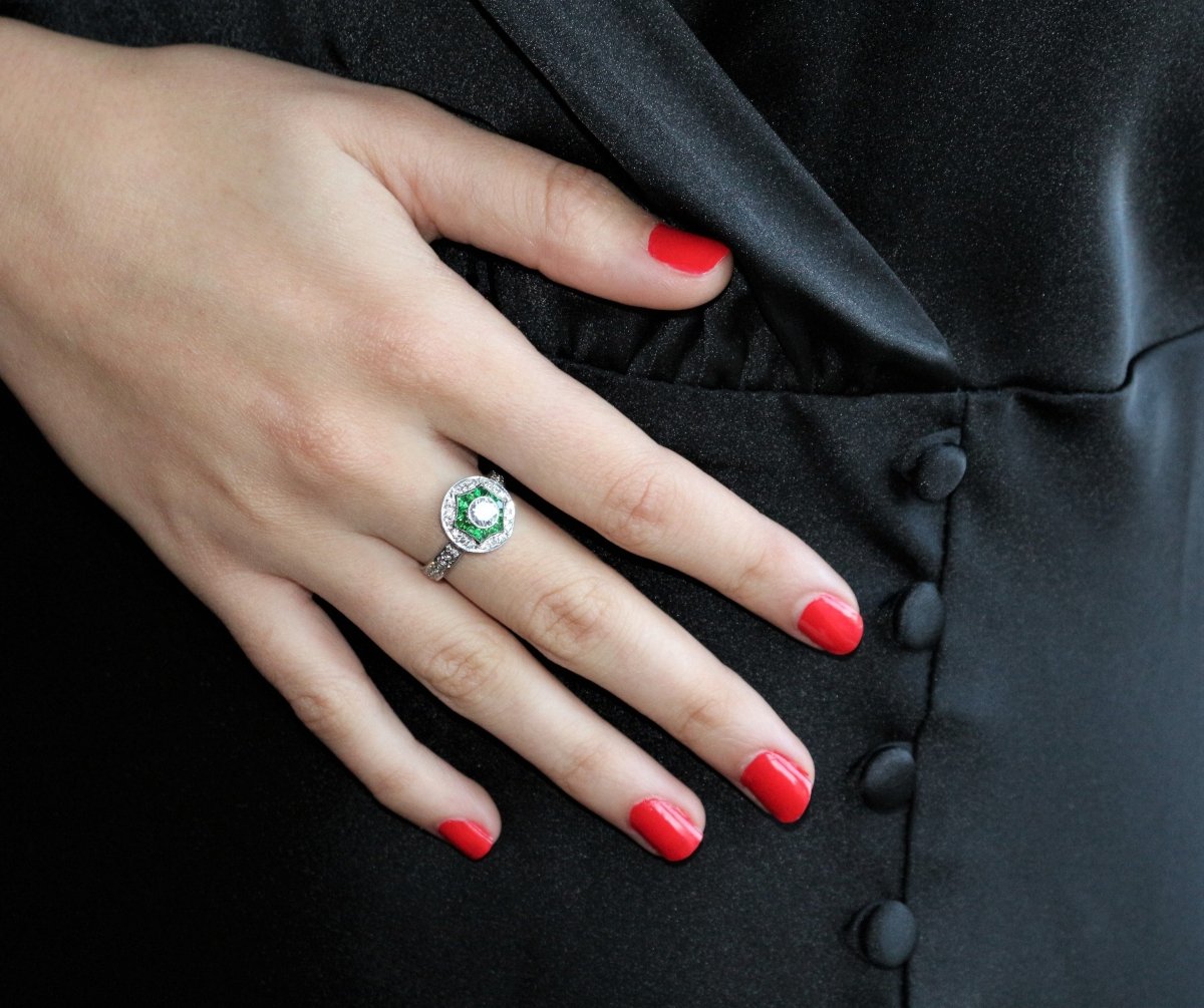 Bague de style Art Déco tsavorites et diamants - Castafiore