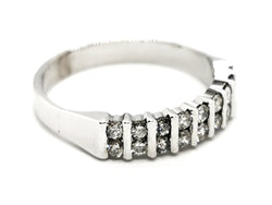 Bague Demi alliance Or blanc Diamant - Castafiore