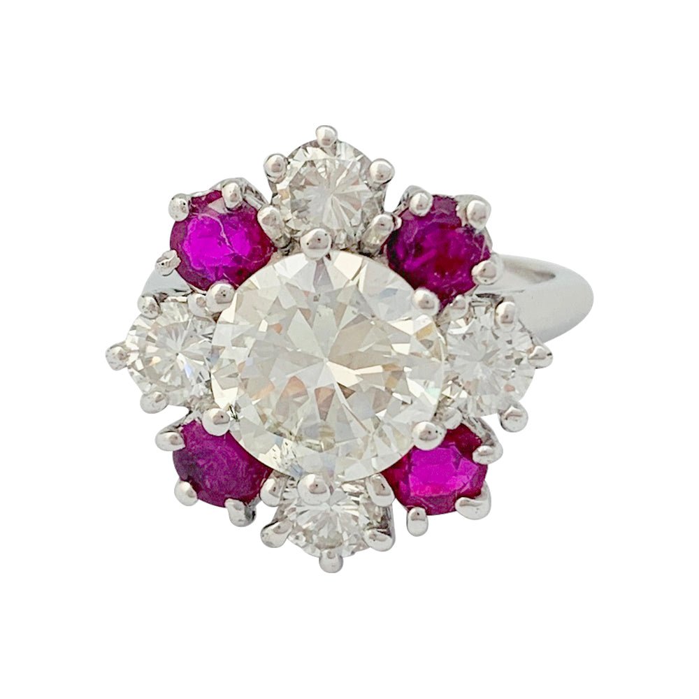 Bague diamant 2,22 carats à entourage diamants et rubis - Castafiore