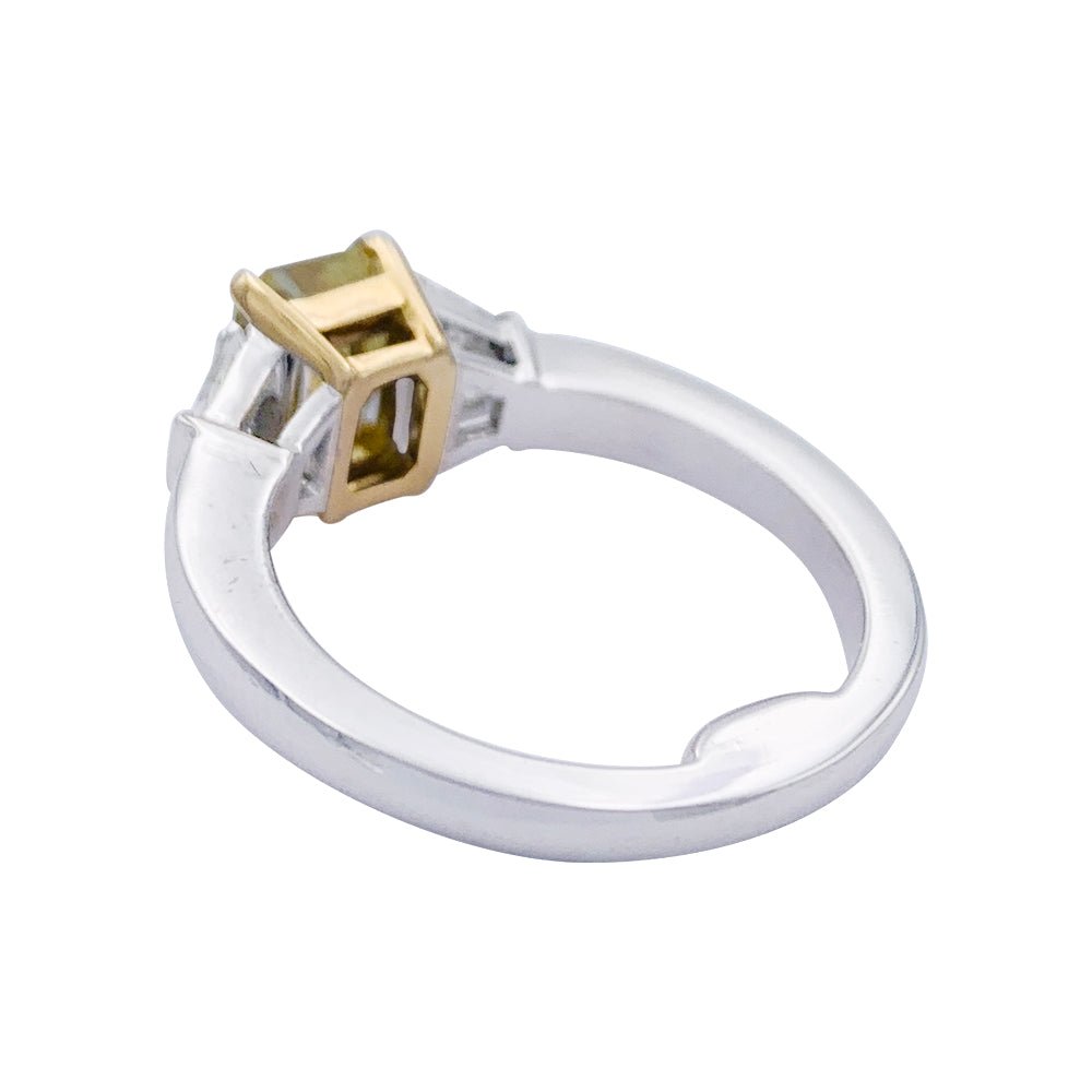 Bague diamant Fancy Intense Yellow, deux ors - Castafiore