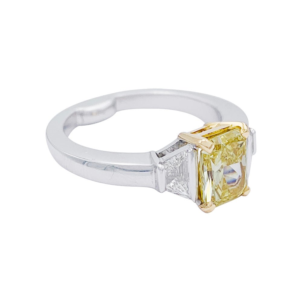 Bague diamant Fancy Intense Yellow, deux ors - Castafiore