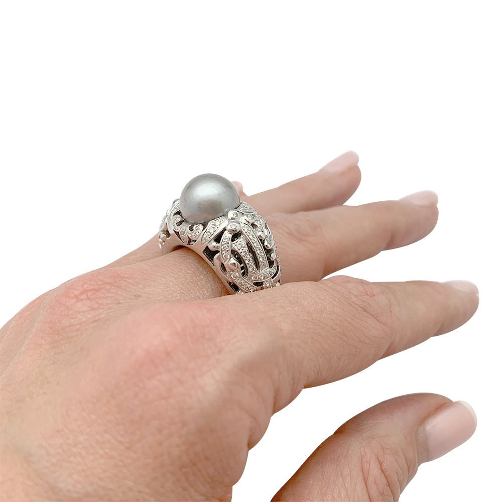 Bague DIOR "Désirée" en or blanc et diamants - Castafiore
