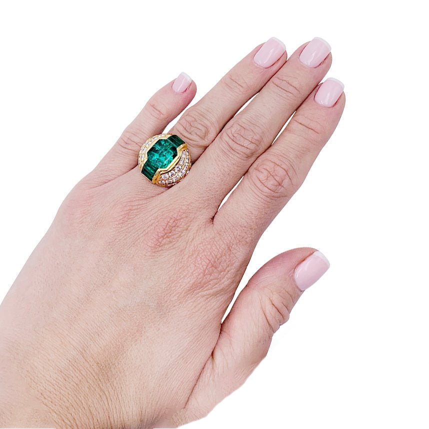 Bague dôme émeraudes, diamants - Castafiore