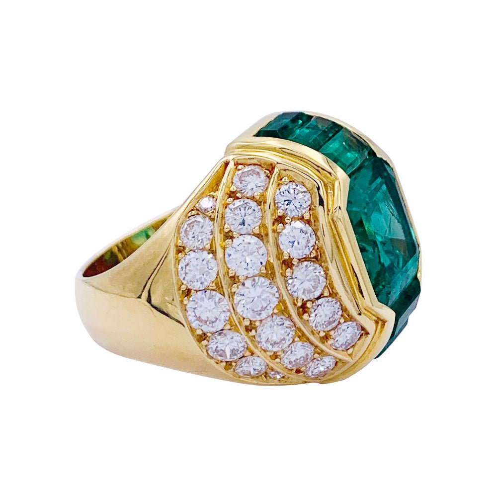 Bague dôme émeraudes, diamants - Castafiore
