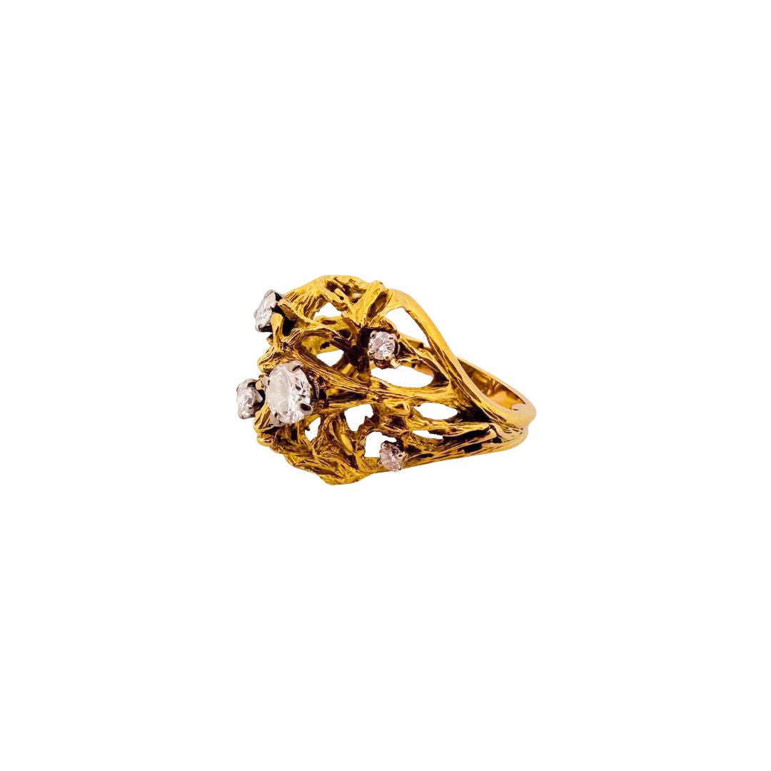 Bague Dôme en or jaune et diamants - Castafiore